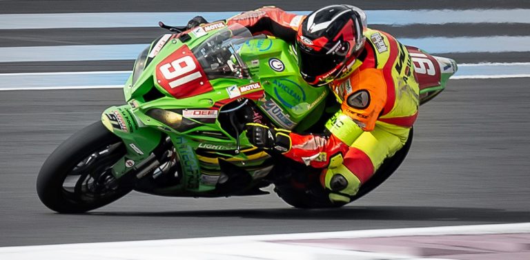 moto 2 recadree copie